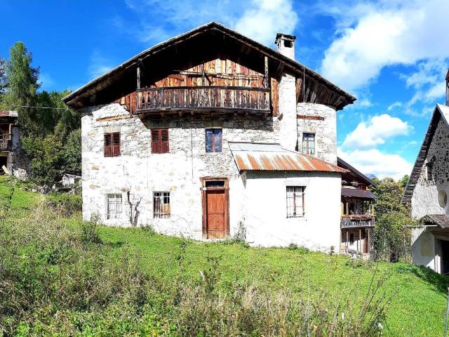 Villa Indipendente in vendita a Val di Zoldo, Pralongo