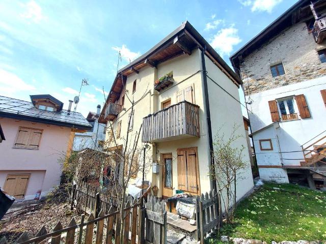 Villa Indipendente in vendita a Val di Zoldo, Veneto