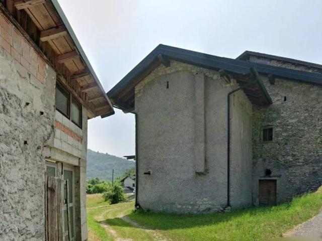 Villa Indipendente in vendita a Cismon Del Grappa, Veneto