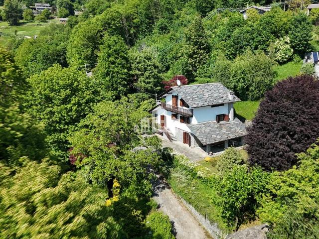 Villa Indipendente in vendita a Valchiusa, Piemonte