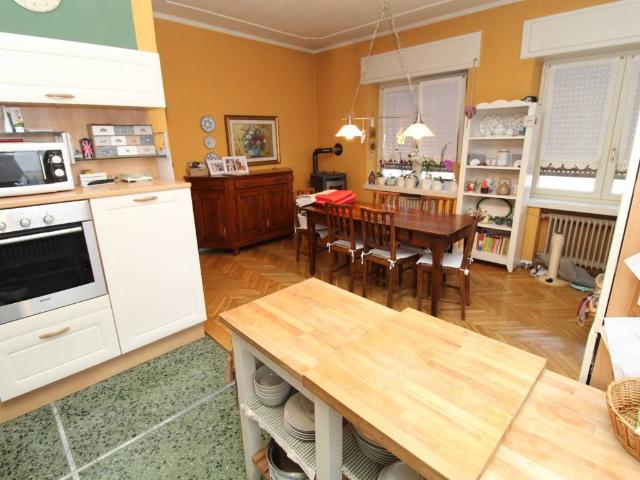 Villa Indipendente in vendita a Valdagno, Veneto