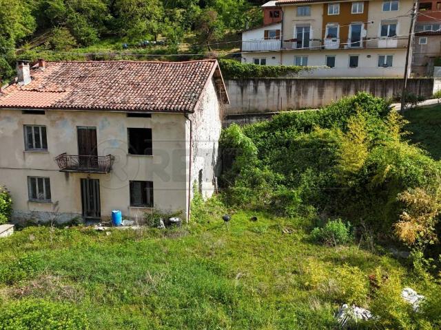 Villa Indipendente in vendita a Valdagno, Veneto