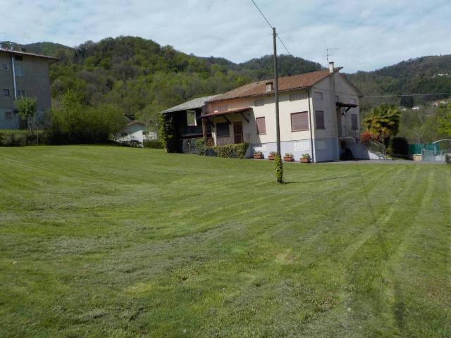 Villa Indipendente in vendita a Valdagno, Veneto