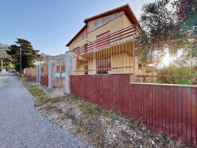 Villa Indipendente in vendita a Valderice, Sicilia