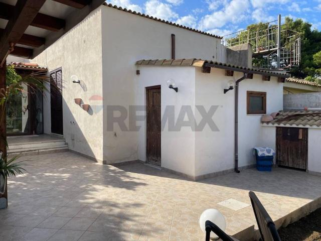Villa Indipendente in vendita a Valderice, Sicilia