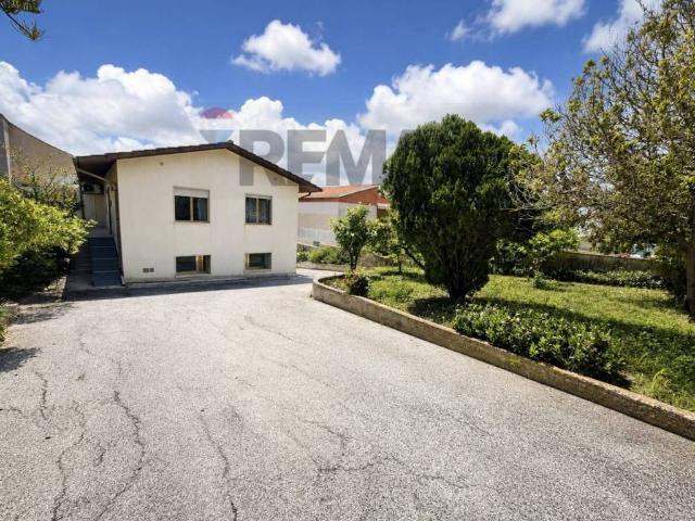 Villa Indipendente in vendita a Fico, Valderice