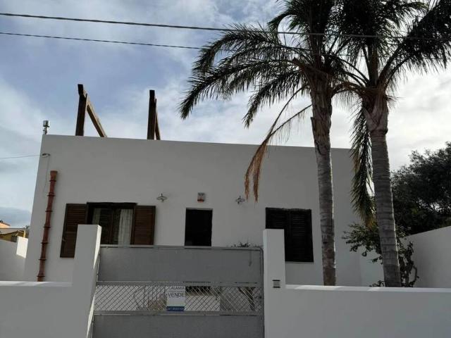 Villa Indipendente in vendita a Valderice, Sicilia