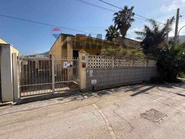 Villa Indipendente in vendita a Valderice, Sicilia