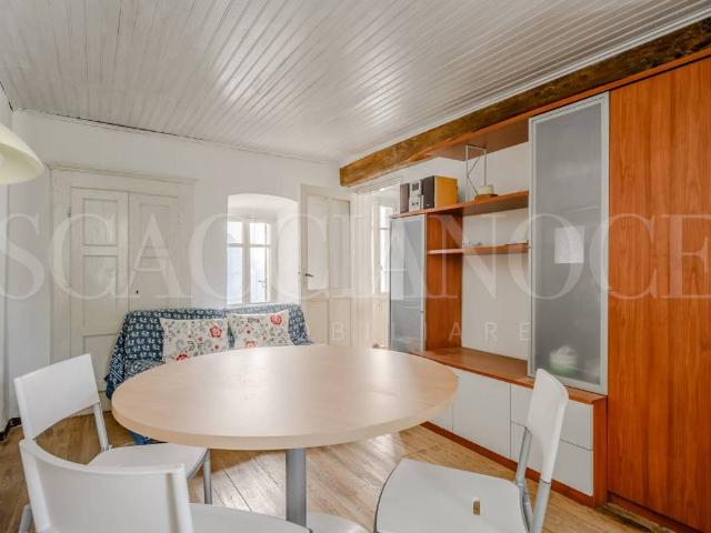 Villa Indipendente in vendita a Valdilana, Piemonte
