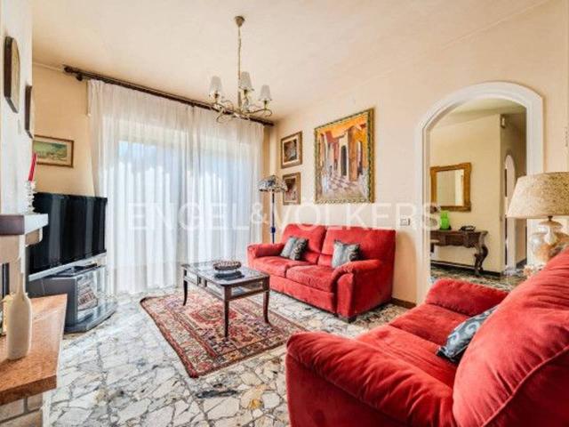Villa Indipendente in vendita a Valdobbiadene, Veneto