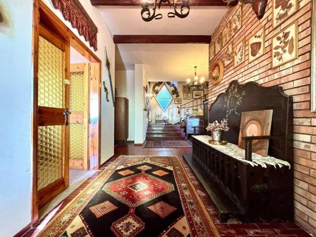 Villa Indipendente in vendita a Pieve del Grappa, Valdobbiadene
