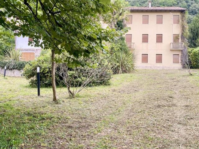Villa Indipendente in vendita a Valdobbiadene, Veneto