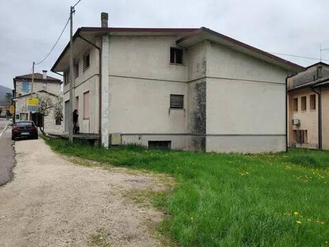 Villa Indipendente in vendita a Pieve del Grappa, Valdobbiadene
