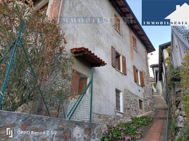 Villa Indipendente in vendita a Cellio con Breia, Piemonte