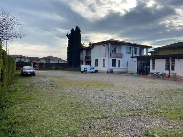 Villa Indipendente in vendita a Borghetto, Valeggio Sul Mincio