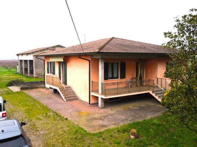 Villa Indipendente in vendita a Valeggio Sul Mincio, Veneto