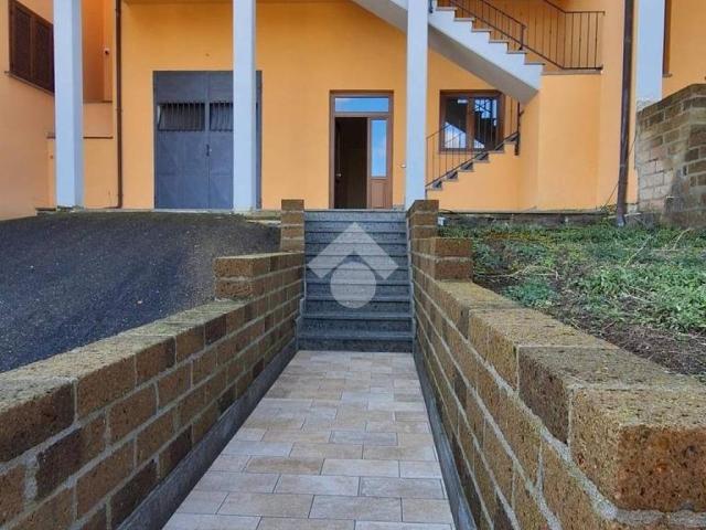 Villa Indipendente in vendita a Valentano, Lazio