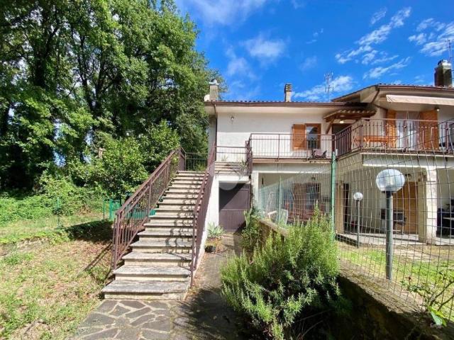 Villa Indipendente in vendita a Valentano, Lazio