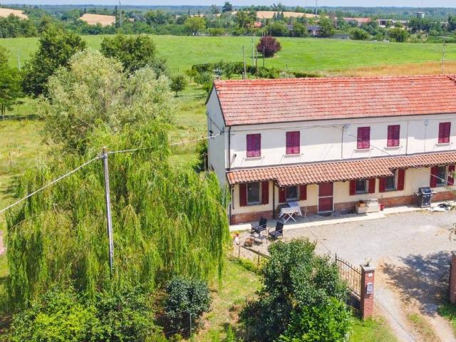 Villa Indipendente in vendita a Fonti di monte Valenza, Valenza