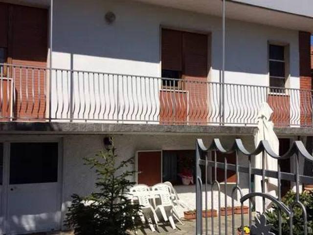 Villa Indipendente in vendita a Fontanile, Piemonte