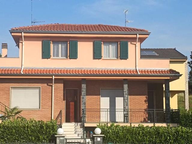 Villa Indipendente in vendita a Piemonte, Alessandria