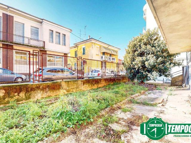 Villa Indipendente in vendita a Fontanile, Piemonte