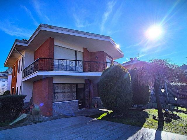 Villa Indipendente in vendita a Piemonte, Alessandria