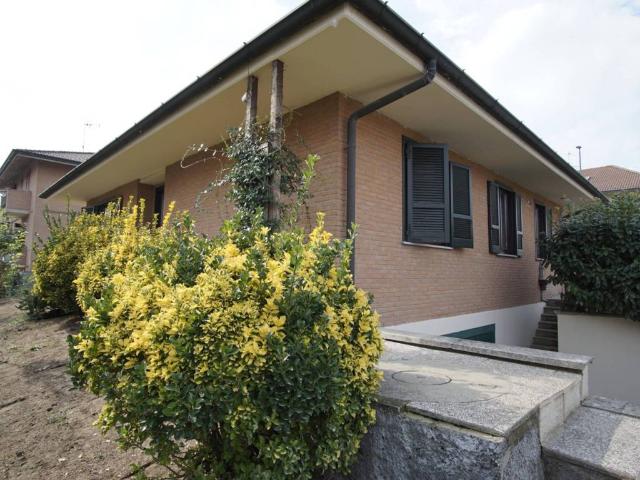Villa Indipendente in vendita a Valera Fratta, Lombardia