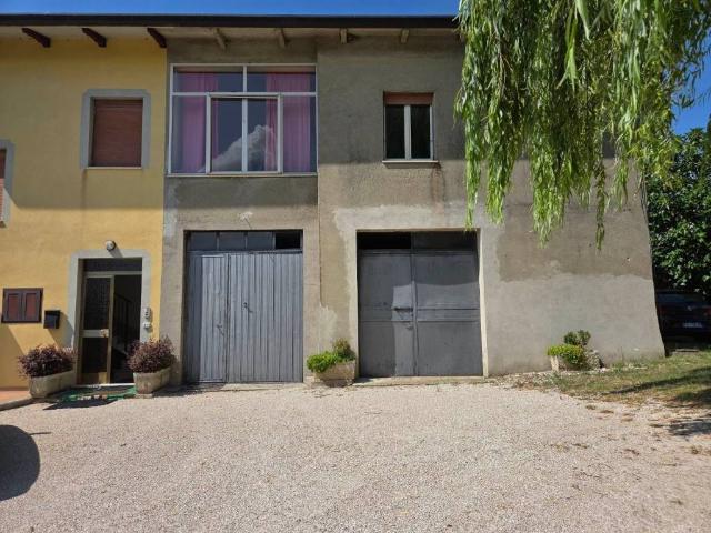 Villa Indipendente in vendita a Valfabbrica, Umbria