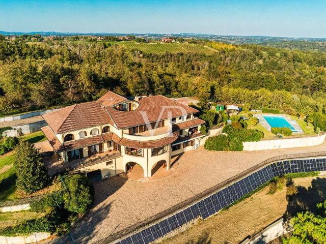 Villa Indipendente in vendita a Piemonte, Asti