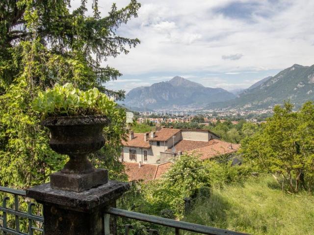 Villa Indipendente in vendita a Valgreghentino, Lombardia