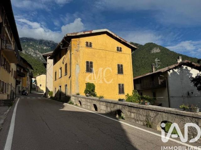 Villa Indipendente in vendita a Comunità della Vallagarina, Vallarsa