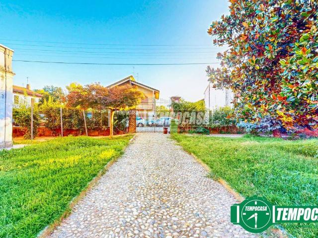 Villa Indipendente in vendita a Valle Lomellina, Pavia
