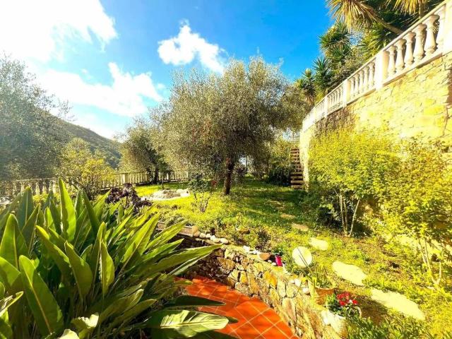 Villa Indipendente in vendita a Madonna della Neve, Vallebona