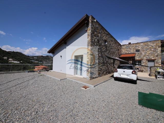 Villa Indipendente in vendita a Bordighera, Liguria