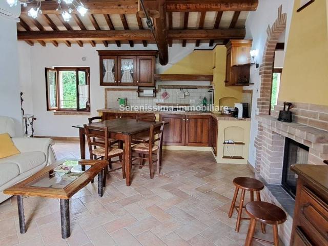 Villa Indipendente in vendita a Vallefoglia, Marche