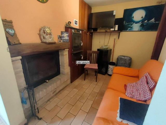 Villa Indipendente in vendita a Vallefoglia, Marche