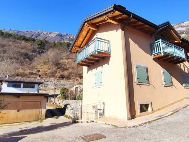 Villa Indipendente in vendita a Comunità della Valle dei Laghi, Vezzano