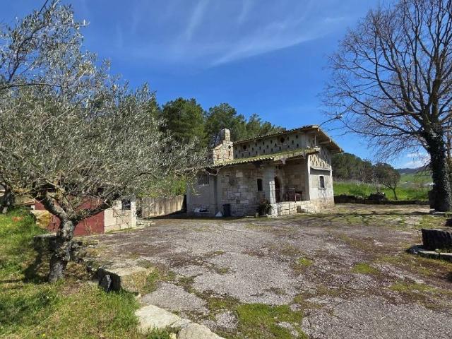 Villa Indipendente in vendita a Vallesaccarda, Campania