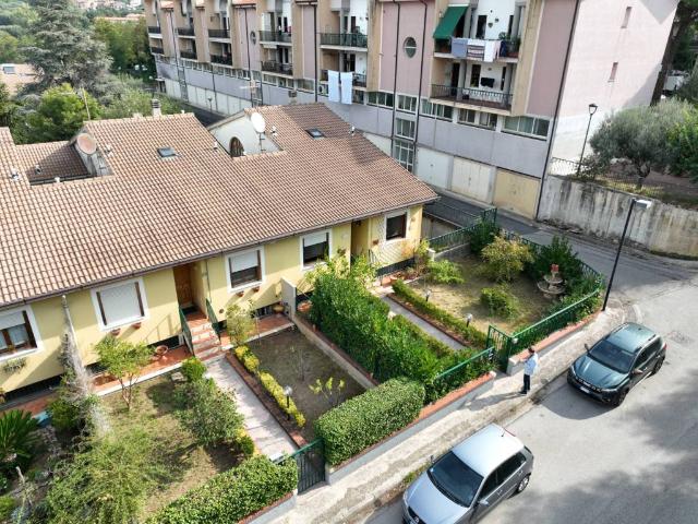 Villa Indipendente in vendita a Angellara, Vallo della Lucania