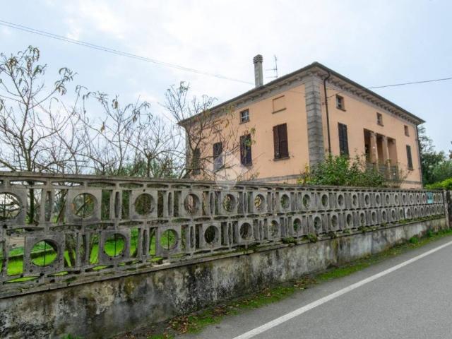 Villa Indipendente in vendita a Piemonte, Alessandria