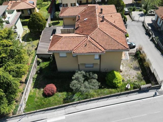 Villa Indipendente in vendita a Parè, Valmadrera