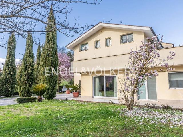 Villa Indipendente in vendita a Villaggio Rinascita, Roma Capitale