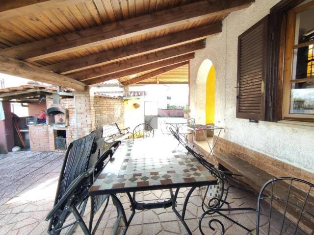 Villa Indipendente in vendita a Villaggio Rinascita, Roma Capitale