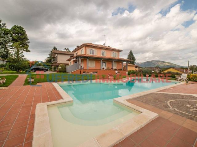 Villa Indipendente in vendita a Colle Santo Stefano, Roma Capitale
