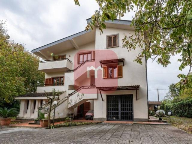 Villa Indipendente in vendita a Villaggio Rinascita, Roma Capitale