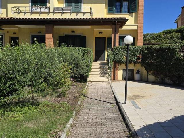 Villa Indipendente in vendita a Villaggio Rinascita, Roma Capitale