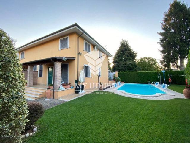 Villa Indipendente in vendita a Villaggio Rinascita, Roma Capitale
