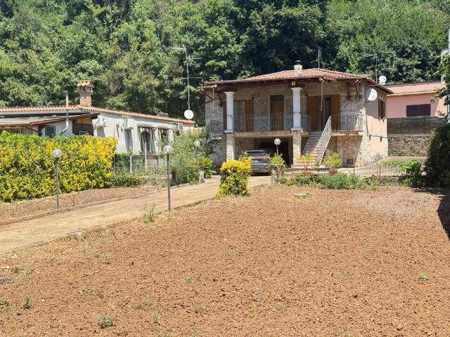 Villa Indipendente in vendita a Villaggio Rinascita, Roma Capitale