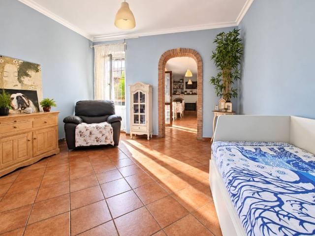 Villa Indipendente in vendita a Villaggio Rinascita, Valmontone